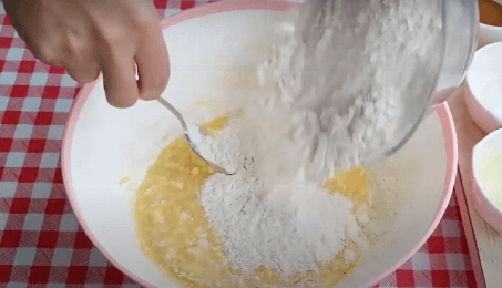 Hazelnut Cookies step 2